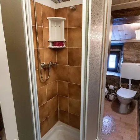 Casale Viozzi - Con Piscina Nelle Marche