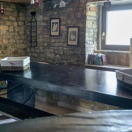 Casale Viozzi - Con Piscina Nelle Marche