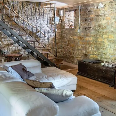 펜션 Casale Viozzi - Con Piscina Nelle Marche Montefalcone Appennino