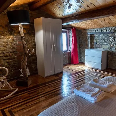 Casale Viozzi - Con Piscina Nelle Marche * Montefalcone Appennino