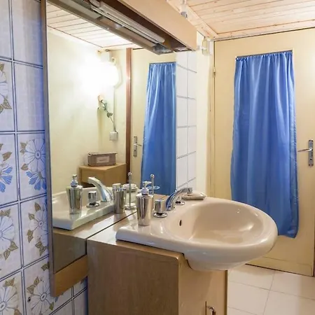 Casale Viozzi - Con Piscina Nelle Marche 펜션 *