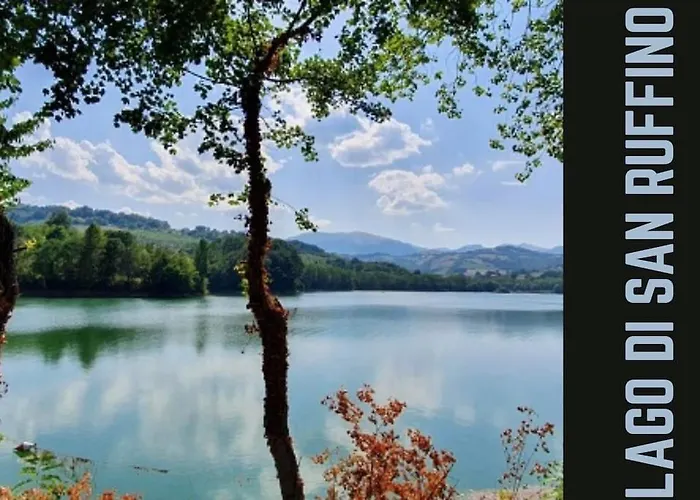 Semesterbostad Casale Viozzi - Con Piscina Nelle Marche Montefalcone Appennino
